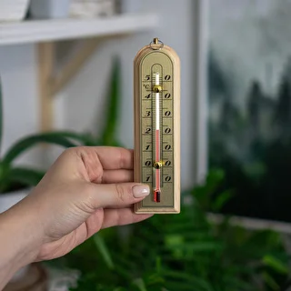 Termometr pokojowy ze złotą skalą (-10°C do +50°C) 16cm – zdjęcie 3