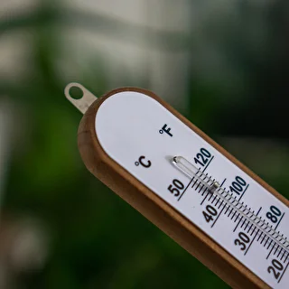 Termometr pokojowy z białą skalą (-30°C do +50°C) 20cm – zdjęcie 5