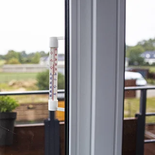 Termometr zewnętrzny biały (-60°C do +50°C) 23cm – zdjęcie 2