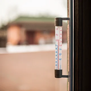 Termometr zewnętrzny z transparentną skalą (-70°C do +50°C) 23cm mix – zdjęcie 5