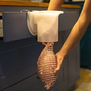 Siatka wędliniarska o wymiarach 18 cm x 3 m, z wytrzymałością termiczną do 220°C – zdjęcie 6