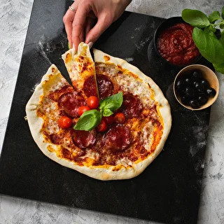 Kamień do pizzy granitowy prostokątny 37 x 35 cm – zdjęcie 10