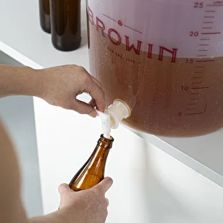 Pojemnik fermentacyjny 30L z nadrukiem, kranem i 3 rurkami – zdjęcie 6