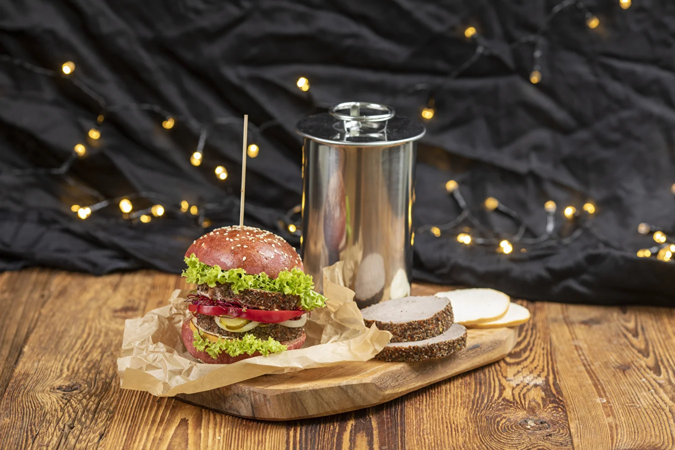 Burgery z wołowiną z szynkowaru