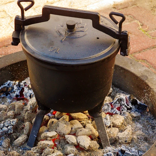 Kociołek żeliwny myśliwski 7 L - Pan kocioł - 9 ['kociołek żeliwny', ' kociołek na palenisko', ' kociołek węgierski', ' garnek myśliwski', ' prezent', ' grill']